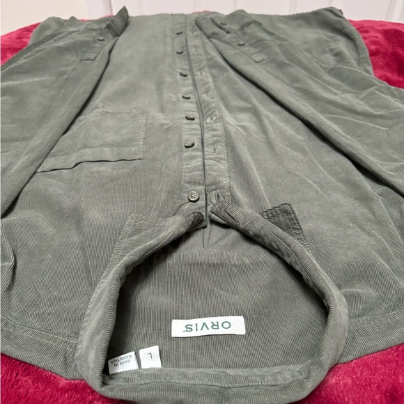 Orvis is soft cord button up in L - Picture 4 of 6
